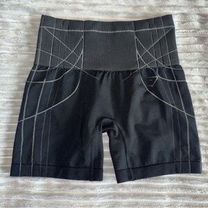 Gymshark Women's Black Seamless Gym Shorts